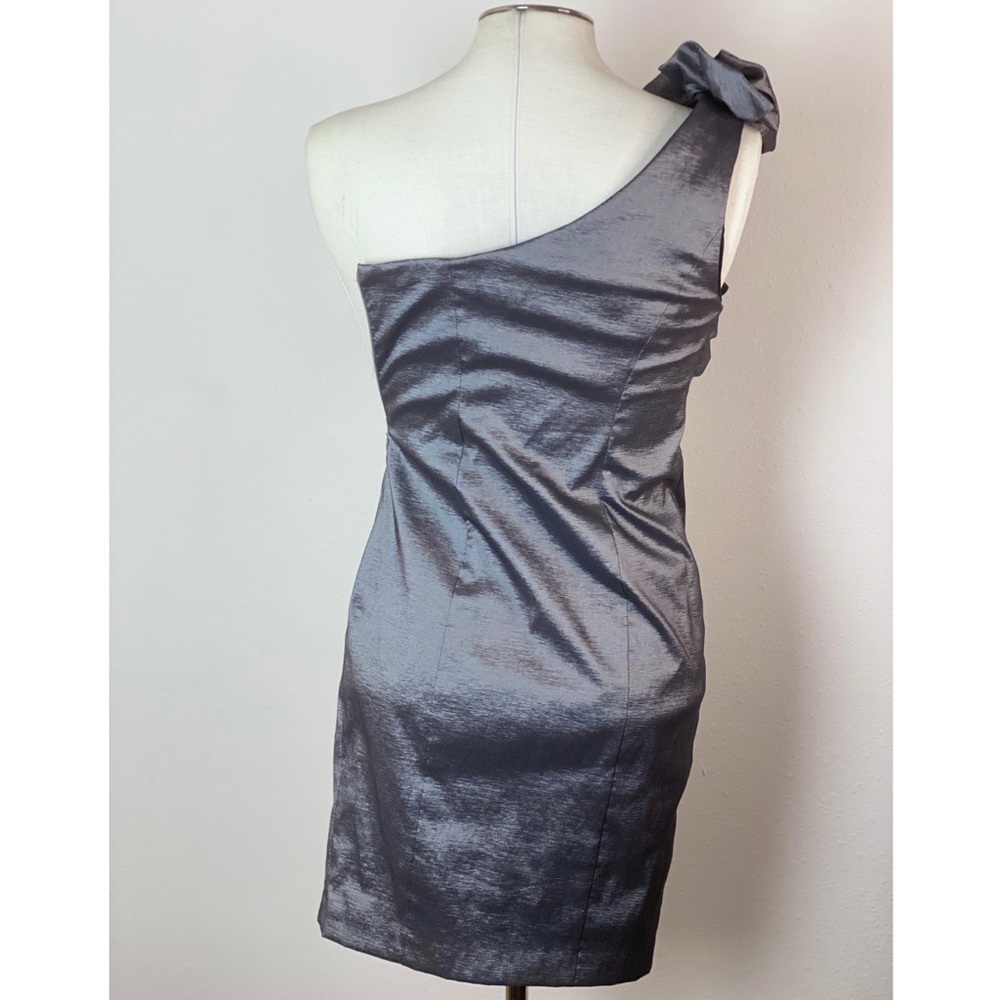 XSCAPE Petite Slate Single Shoulder Ruffle Mini - Picture 2 of 5